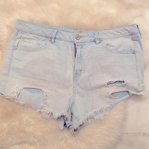 Refuge Daisy Dukes jean shorts